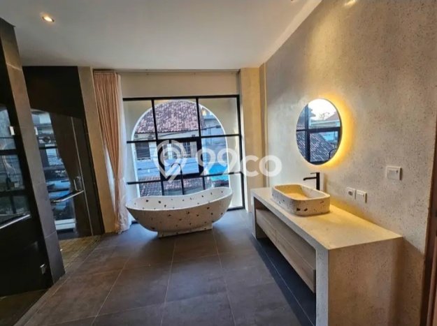 Dijual Rumah Luas Elegan Dengan View Cantik di Semer, Badung Dijual Rumah Luas Elegan Dengan View Cantik di Semer, Badung