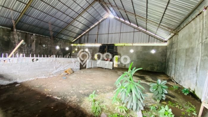 Unit Gudang Disewa Lokasi Denpasar Barat, Denpasar Spesifikasi Luas Bangunan 400m2 Unit Gudang Disewa Lokasi Denpasar Barat, Denpasar Spesifikasi Luas Bangunan 400m2