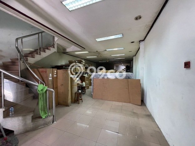 Dijual Ruko Kawasan Strategis di Kenjeran, Luas 450m2m², Jalan Utama Dijual Ruko Kawasan Strategis di Kenjeran, Luas 450m2m², Jalan Utama