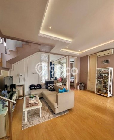 KESEMPATAN EMAS! Rumah di , Surabaya, Luas 200m2m² LB 250m2m² KESEMPATAN EMAS! Rumah di , Surabaya, Luas 200m2m² LB 250m2m²