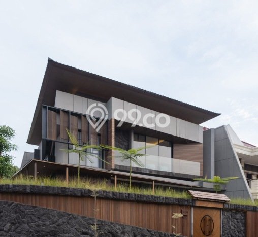 Rumah Luxury Modern Tanpa Renovasi di Manyar Surabaya Rumah Luxury Modern Tanpa Renovasi di Manyar Surabaya