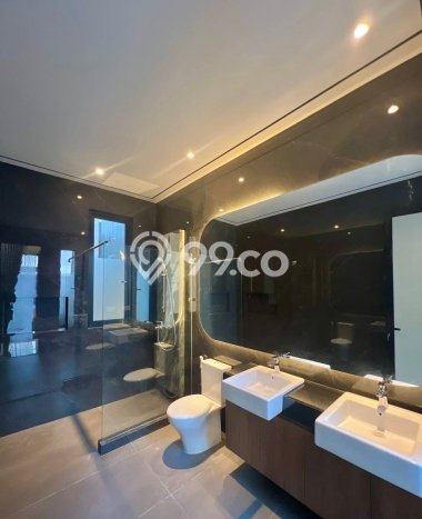 Rumah Luxury Modern Tanpa Renovasi di Manyar Surabaya Rumah Luxury Modern Tanpa Renovasi di Manyar Surabaya