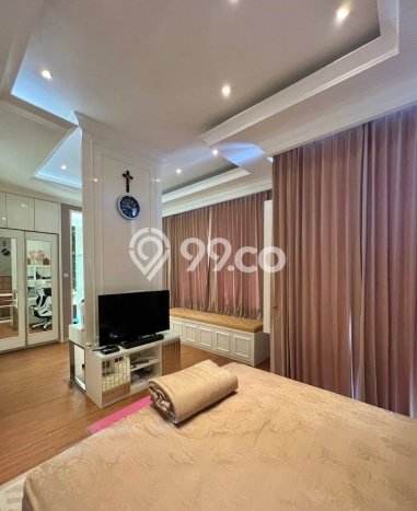 KESEMPATAN EMAS! Rumah di , Surabaya, Luas 200m2m² LB 250m2m² KESEMPATAN EMAS! Rumah di , Surabaya, Luas 200m2m² LB 250m2m²