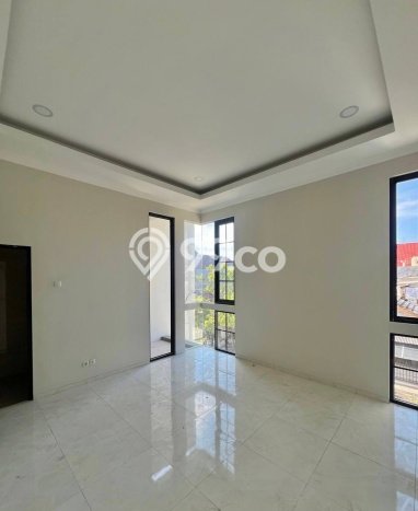 Dijual Cepat Rumah Bagus Siap Huni LB 150m2 di Rungkut, Surabaya Dijual Cepat Rumah Bagus Siap Huni LB 150m2 di Rungkut, Surabaya