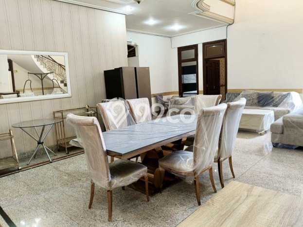 Rumah Bagus kawasan , Surabaya, Luas 440m2m² LB 550m2m² HARGA MENARIK! Rumah Bagus kawasan , Surabaya, Luas 440m2m² LB 550m2m² HARGA MENARIK!