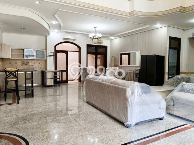 Rumah Bagus kawasan , Surabaya, Luas 440m2m² LB 550m2m² HARGA MENARIK! Rumah Bagus kawasan , Surabaya, Luas 440m2m² LB 550m2m² HARGA MENARIK!