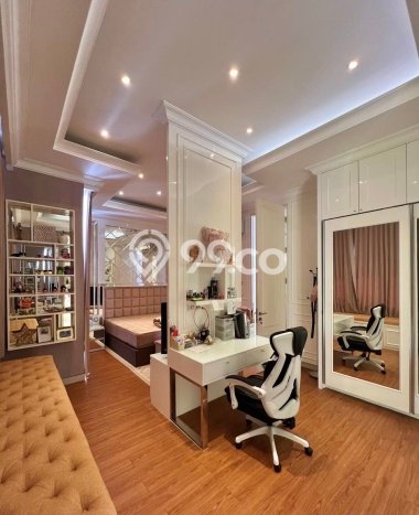 KESEMPATAN EMAS! Rumah di , Surabaya, Luas 200m2m² LB 250m2m² KESEMPATAN EMAS! Rumah di , Surabaya, Luas 200m2m² LB 250m2m²