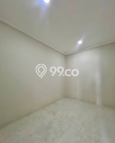 Dijual Cepat Rumah Bagus Siap Huni LB 150m2 di Rungkut, Surabaya Dijual Cepat Rumah Bagus Siap Huni LB 150m2 di Rungkut, Surabaya