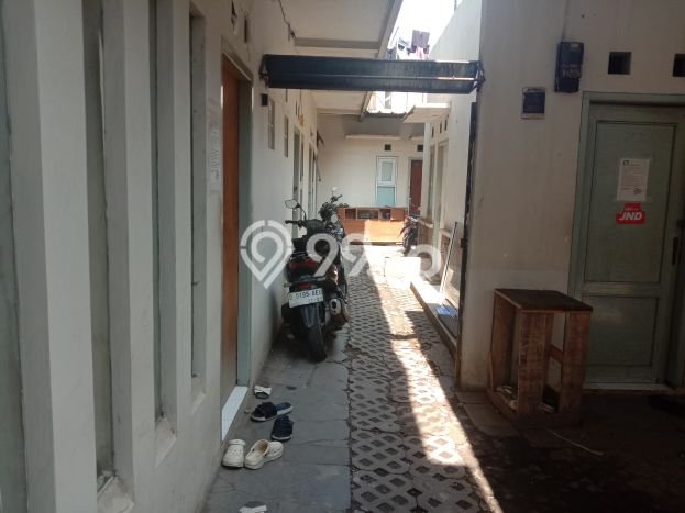Unit Kost Dijual di Astanaanyar dengan 11 Kamar Tidur & Luas Bangunan 200m2 Unit Kost Dijual di Astanaanyar dengan 11 Kamar Tidur & Luas Bangunan 200m2
