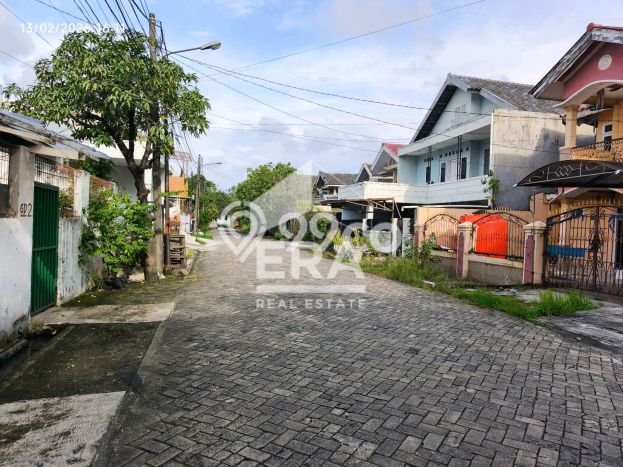 Dijual Segera Kost 13 Kamar, 8 Kamar Mandi di Medan Satria, Bekasi, Luas 230m2 Dijual Segera Kost 13 Kamar, 8 Kamar Mandi di Medan Satria, Bekasi, Luas 230m2