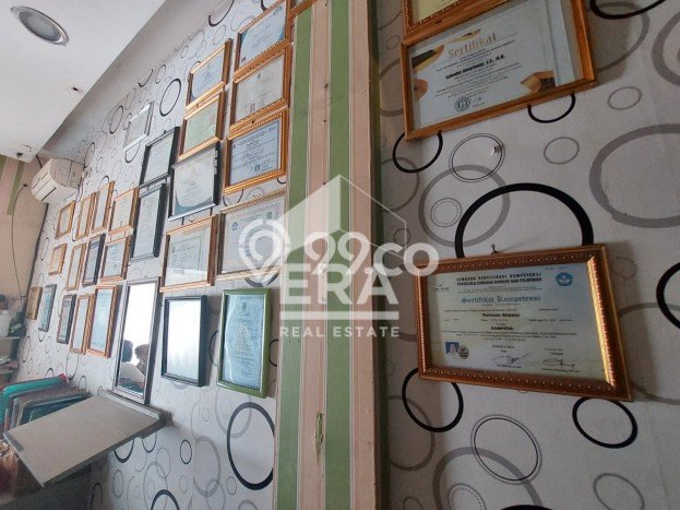Ruko Dijual di Bekasi LT 60m2 & LB 165m2 Lokasi Terbaik! Ruko Dijual di Bekasi LT 60m2 & LB 165m2 Lokasi Terbaik!