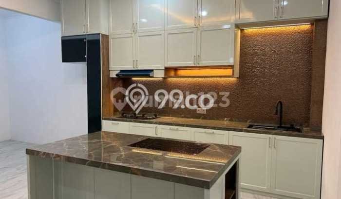 Jual Rumah Luas Elegan Dengan View Eksklusif di Kota Baru Parahyangan, Bandung Jual Rumah Luas Elegan Dengan View Eksklusif di Kota Baru Parahyangan, Bandung