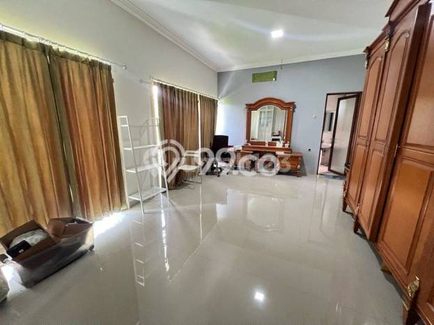 Rumah Mewah LB 378m2 Siap Pakai Desain Elegan di Kota Baru Parahyangan, Bandung Rumah Mewah LB 378m2 Siap Pakai Desain Elegan di Kota Baru Parahyangan, Bandung
