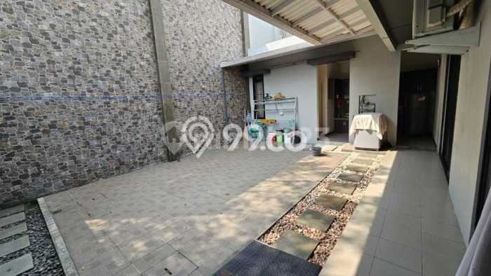 For Sale! Luxury House LT 276m2 Desain Elegan di Kota Baru Parahyangan For Sale! Luxury House LT 276m2 Desain Elegan di Kota Baru Parahyangan