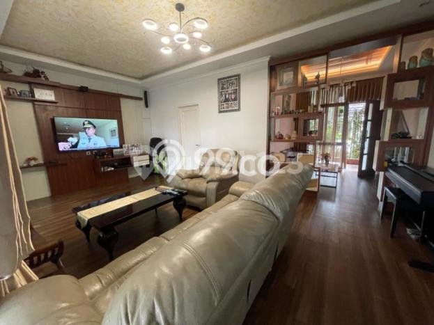 Jual Rumah Luas Megah Dengan View Eksklusif di Kota Baru Parahyangan, Bandung Jual Rumah Luas Megah Dengan View Eksklusif di Kota Baru Parahyangan, Bandung