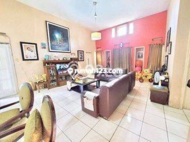 Rumah Elit LB 250m2 Siap Pakai Desain Elegan di Kota Baru Parahyangan, Bandung Rumah Elit LB 250m2 Siap Pakai Desain Elegan di Kota Baru Parahyangan, Bandung
