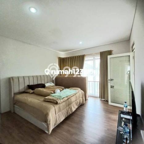 For Sale! Luxury House LT 220m2 Desain Modern di Kota Baru Parahyangan For Sale! Luxury House LT 220m2 Desain Modern di Kota Baru Parahyangan