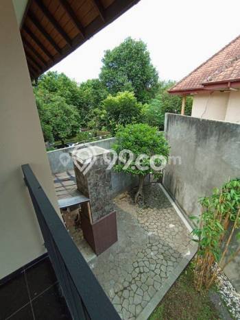 Rumah Elit Modern Tanpa Renovasi di Kota Baru Parahyangan Bandung Rumah Elit Modern Tanpa Renovasi di Kota Baru Parahyangan Bandung