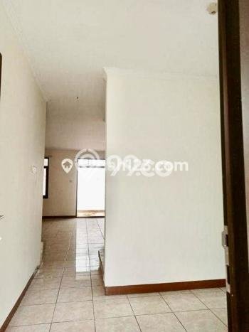 Rumah Modern 4 KT LT 198m2 di Kota Baru Parahyangan Rumah Modern 4 KT LT 198m2 di Kota Baru Parahyangan