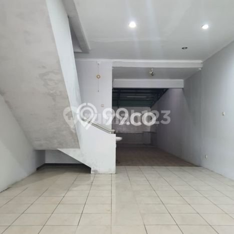 Ruko Dijual di Bandung LT 120m2 & LB 128m2 Lokasi Terbaik! Ruko Dijual di Bandung LT 120m2 & LB 128m2 Lokasi Terbaik!