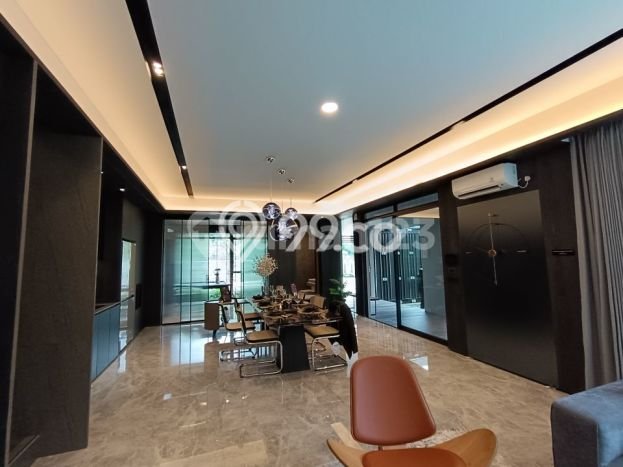 Rumah Elit LB 275m2 Siap Pakai Desain Elegan di Kota Baru Parahyangan, Bandung Rumah Elit LB 275m2 Siap Pakai Desain Elegan di Kota Baru Parahyangan, Bandung
