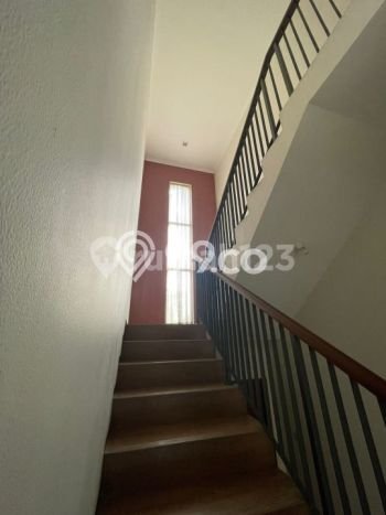 Rumah Luxury Modern Siap Huni di Kota Baru Parahyangan Bandung Rumah Luxury Modern Siap Huni di Kota Baru Parahyangan Bandung