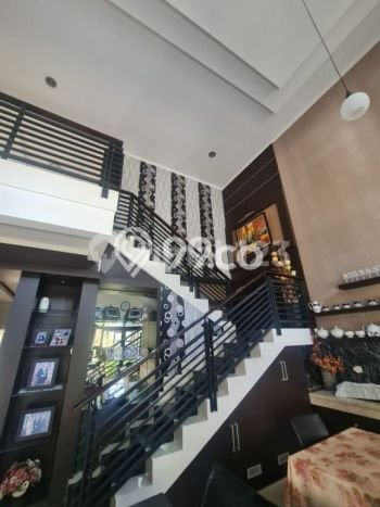 Rumah Mewah LB 400m2 Siap Huni Desain Elegan di Kota Baru Parahyangan, Bandung Rumah Mewah LB 400m2 Siap Huni Desain Elegan di Kota Baru Parahyangan, Bandung