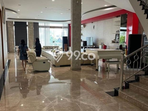 Rumah Luxury Modern Tanpa Renovasi di Kota Baru Parahyangan Bandung Rumah Luxury Modern Tanpa Renovasi di Kota Baru Parahyangan Bandung