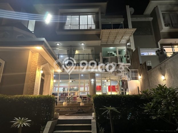 Rumah Elit LB 275m2 Siap Huni Desain Elegan di Kota Baru Parahyangan, Bandung Rumah Elit LB 275m2 Siap Huni Desain Elegan di Kota Baru Parahyangan, Bandung