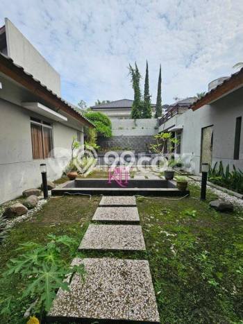 For Sale! Luxury House LT 420m2 Desain Modern di Kota Baru Parahyangan For Sale! Luxury House LT 420m2 Desain Modern di Kota Baru Parahyangan