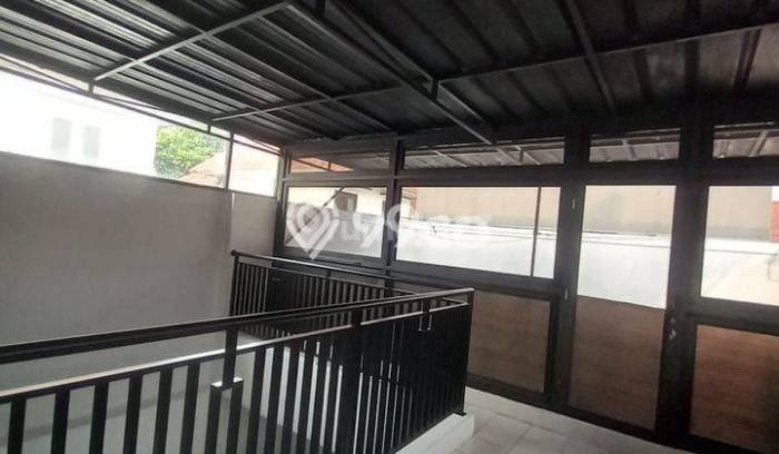 Hunian Elit LB 287m2 Siap Pakai Desain Elegan di Kota Baru Parahyangan, Bandung Hunian Elit LB 287m2 Siap Pakai Desain Elegan di Kota Baru Parahyangan, Bandung