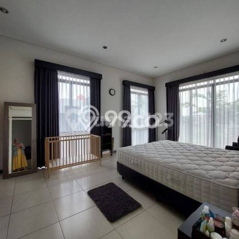 Hunian Elit LB 250m2 Siap Pakai Desain Elegan di Kota Baru Parahyangan, Bandung Hunian Elit LB 250m2 Siap Pakai Desain Elegan di Kota Baru Parahyangan, Bandung
