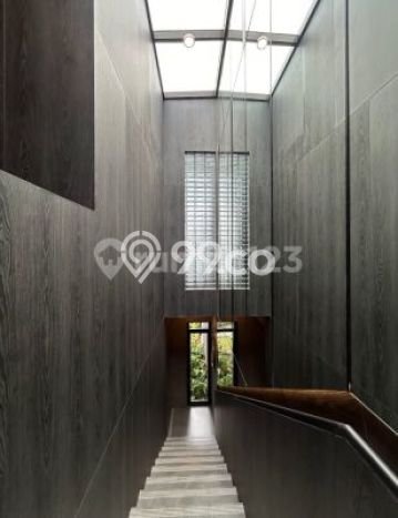 Rumah Mewah LB 300m2 Siap Huni Desain Elegan di Kota Baru Parahyangan, Bandung Rumah Mewah LB 300m2 Siap Huni Desain Elegan di Kota Baru Parahyangan, Bandung