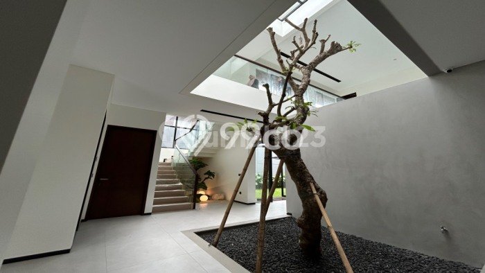 Rumah Luxury Modern Siap Huni di Kota Baru Parahyangan Bandung Rumah Luxury Modern Siap Huni di Kota Baru Parahyangan Bandung