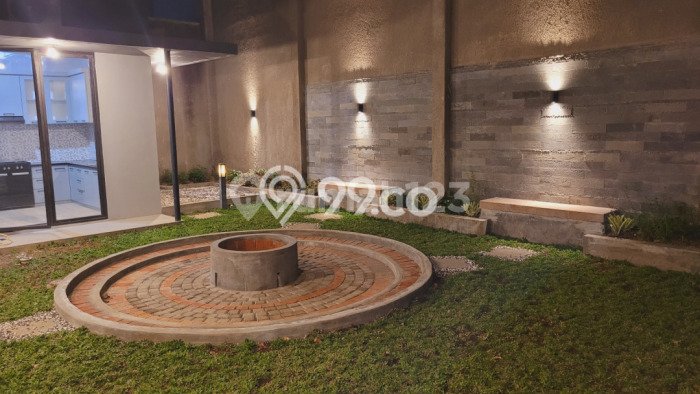 Rumah Elit Modern Tanpa Renovasi di Kota Baru Parahyangan Bandung Rumah Elit Modern Tanpa Renovasi di Kota Baru Parahyangan Bandung