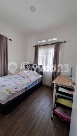 For Sale! Luxury House LT 230m2 Desain Modern di Kota Baru Parahyangan For Sale! Luxury House LT 230m2 Desain Modern di Kota Baru Parahyangan