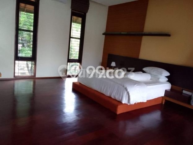 Rumah Elit Modern Siap Huni di Kota Baru Parahyangan Bandung Rumah Elit Modern Siap Huni di Kota Baru Parahyangan Bandung