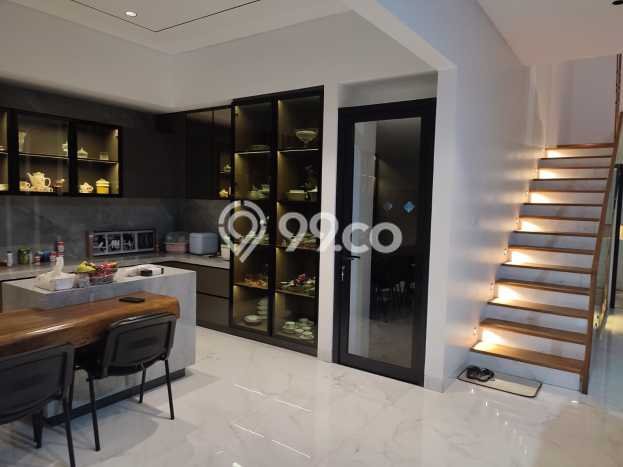 Dijual Rumah Mewah Elegan Dengan View Eksklusif di Kota Baru Parahyangan, Bandung Dijual Rumah Mewah Elegan Dengan View Eksklusif di Kota Baru Parahyangan, Bandung