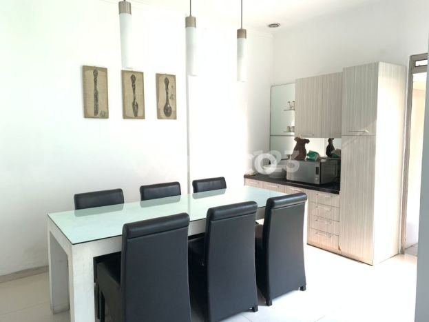 Rumah Luxury Modern Siap Huni di Kota Baru Parahyangan Bandung Rumah Luxury Modern Siap Huni di Kota Baru Parahyangan Bandung