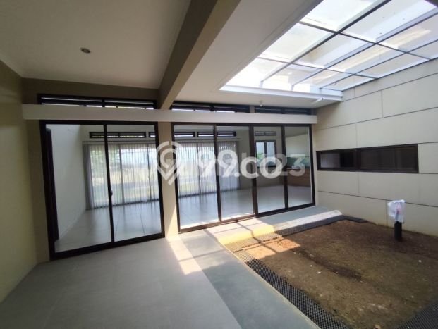 Rumah Mewah LB 268m2 Siap Pakai Desain Elegan di Kota Baru Parahyangan, Bandung Rumah Mewah LB 268m2 Siap Pakai Desain Elegan di Kota Baru Parahyangan, Bandung