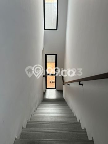 For Sale! Luxury House LT 220m2 Desain Elegan di Kota Baru Parahyangan For Sale! Luxury House LT 220m2 Desain Elegan di Kota Baru Parahyangan