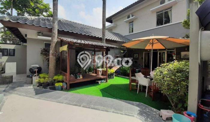 Rumah Elit LB 415m2 Siap Pakai Desain Elegan di Kota Baru Parahyangan, Bandung Rumah Elit LB 415m2 Siap Pakai Desain Elegan di Kota Baru Parahyangan, Bandung