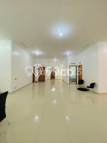 Rumah Mewah LB 332m2 Siap Huni Desain Elegan di Kota Baru Parahyangan, Bandung Rumah Mewah LB 332m2 Siap Huni Desain Elegan di Kota Baru Parahyangan, Bandung