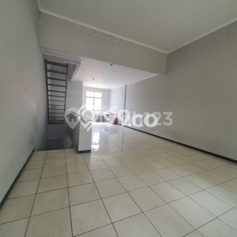 Ruko Dijual di Bandung LT 120m2 & LB 128m2 Lokasi Terbaik! Ruko Dijual di Bandung LT 120m2 & LB 128m2 Lokasi Terbaik!