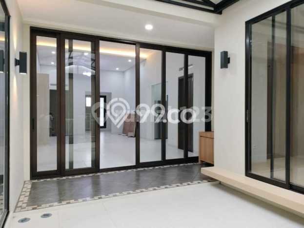 Ready to Use! Luxury House LT 350m2 Desain Modern di Kota Baru Parahyangan Ready to Use! Luxury House LT 350m2 Desain Modern di Kota Baru Parahyangan