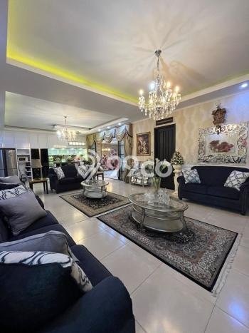 Hunian Mewah LB 500m2 Siap Pakai Desain Elegan di Kota Baru Parahyangan, Bandung Hunian Mewah LB 500m2 Siap Pakai Desain Elegan di Kota Baru Parahyangan, Bandung