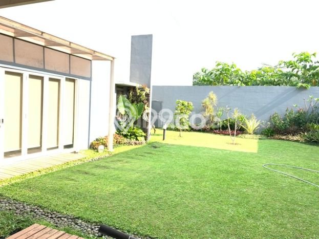 Rumah Luxury Modern Siap Huni di Kota Baru Parahyangan Bandung Rumah Luxury Modern Siap Huni di Kota Baru Parahyangan Bandung