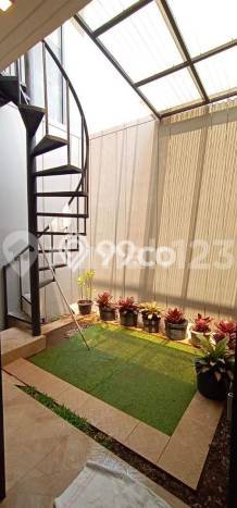 Rumah Modern 3 KT di Kota Baru Parahyangan Bandung Full Furnished Rumah Modern 3 KT di Kota Baru Parahyangan Bandung Full Furnished