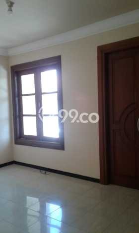 Rumah Kontrakan Surabaya LT 160m2 LB 209m2 Kawasan Jemursari Rumah Kontrakan Surabaya LT 160m2 LB 209m2 Kawasan Jemursari