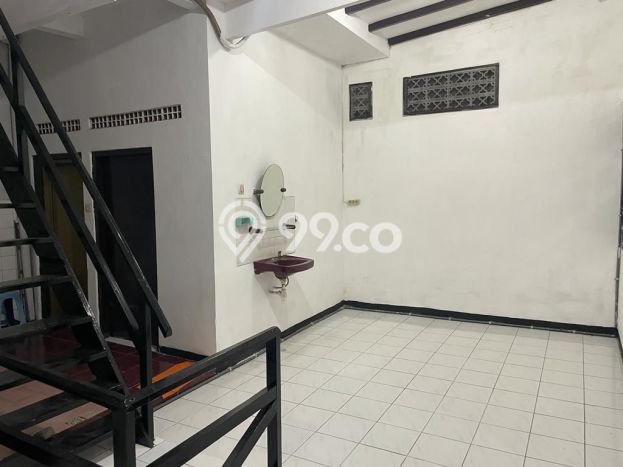 Rumah Disewakan Surabaya LT 153m2 LB 160m2 Kawasan Kutisari Rumah Disewakan Surabaya LT 153m2 LB 160m2 Kawasan Kutisari